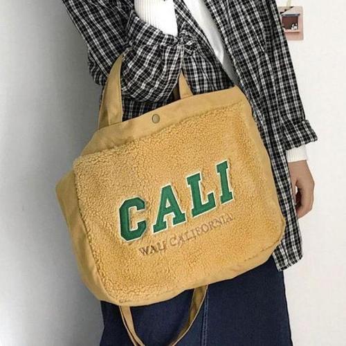 [셀러허브_여성트랜드패션]퀼트 손 데님 보조 디자인 칼리 패션잡화 도시락 버스 모음 버스 백팩 백 캐주..