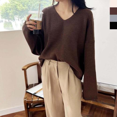[셀럽하우스]여성스러운 ASEL3349 루즈핏 브이넥 니트티 20대 캐주얼룩코디