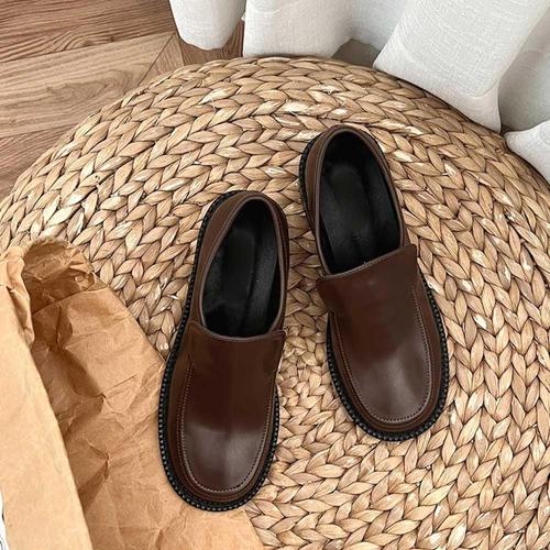 클래식 디자인 미들굽 여성용 데일리 로퍼 단화 WE42093