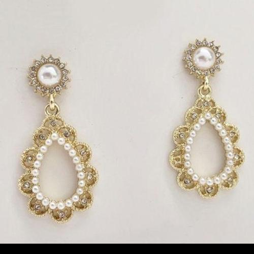 GD108 큐빅 오벌 지주 귀걸이 WF0CD4D