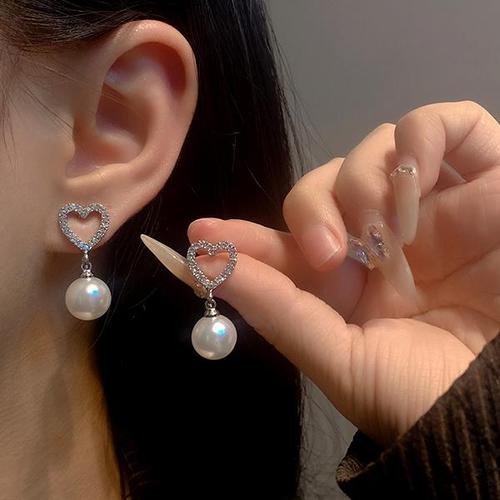 [홀리지]네이미 드롭 하트 진주 패션 포인트 귀걸이