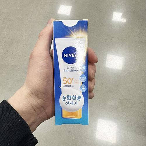 니베아 센서티브 페이스 선크림 50ml 403599