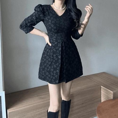 [엘린무드]룰렛 자가드 플라워 미니 퍼프 슬림 미니 유니크 걸리쉬 A라인 맞주름 원피스(2color)