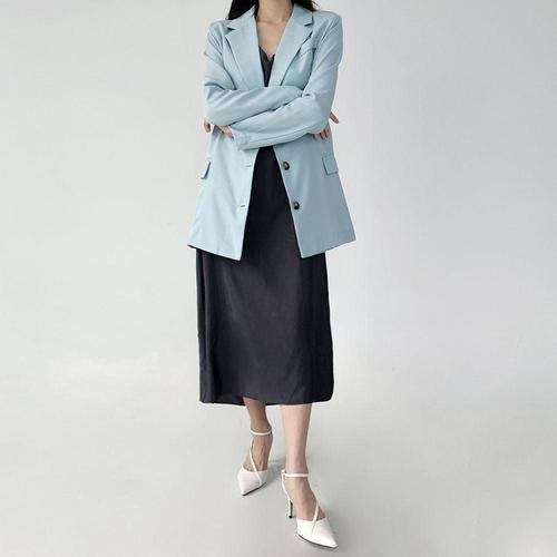 하객룩 세미 레귤러핏 숄더패드 장착 하프 롱 자켓 WD9130A