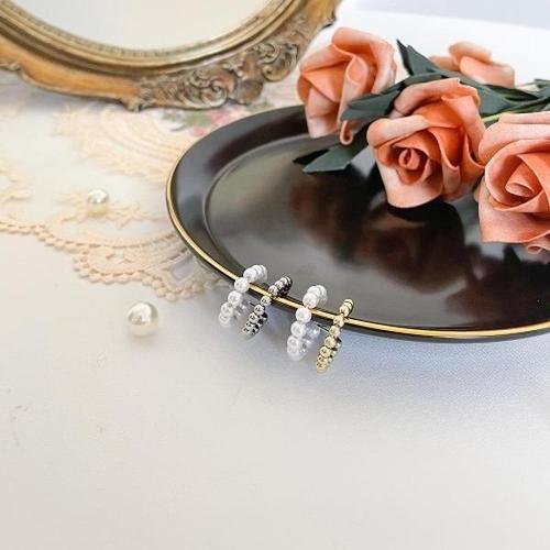 [신상오픈런]|CMA63B6|딜아레 이어커프 선 여성 트위스트 더블 비즈펄 이어링_18161815_597559