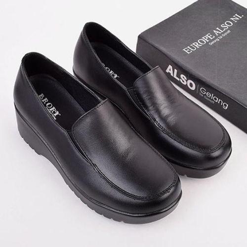 [에이치플러스몰]스타일 코디 웨지힐 스니커즈 출근룩 인기 통굽