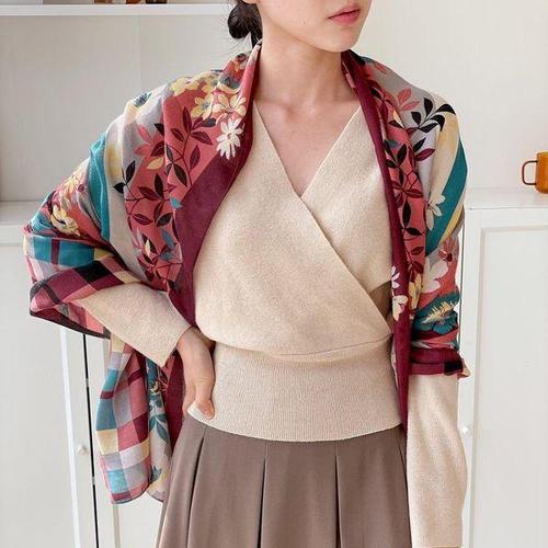 하프클럽 [브이와이]여자 꽃놀이 FW 단가라 단풍구경 톤업 스카프